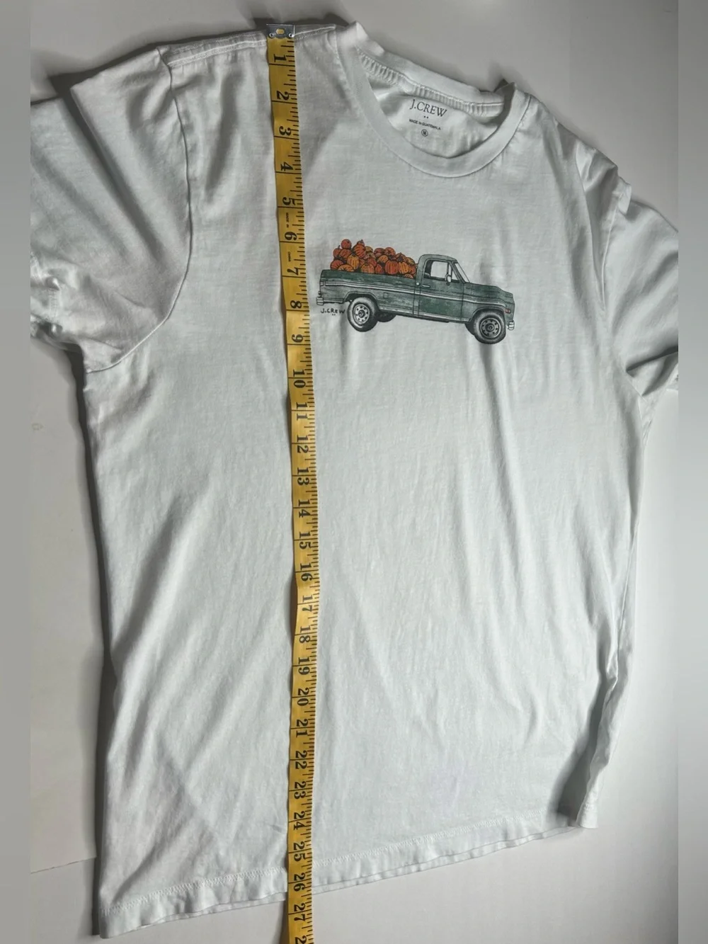 J. Crew Preppy Fall White Crewneck Tee Pickup Truck with Pumpkins Autumn Sz M